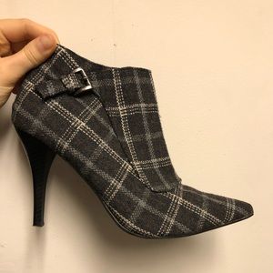 Anne Michelle heels